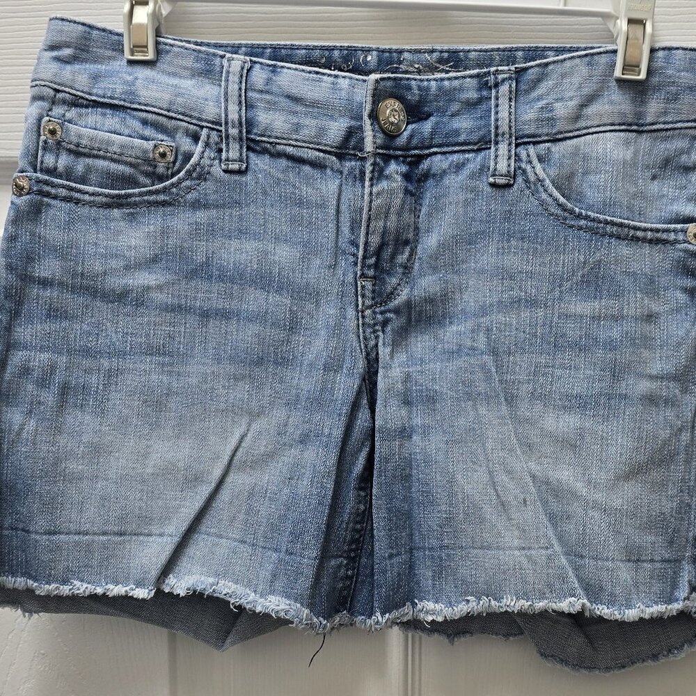 Express Youth Hot Short 2